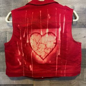 ASHLEY STEWART RED STUDDED JEAN VEST BLEACH Dripping Heart, Sz 14/16 (1016)